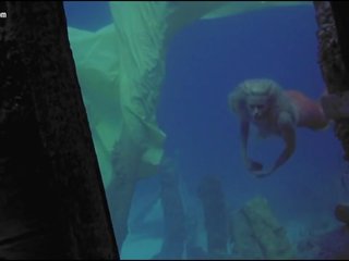 Nude Celebrities - Underwater Scenes, HD dirty clip 2a