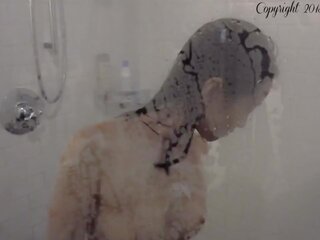 Meztelen -ban a zuhany szoba, ingyenes hd felnőtt videó mov 2d | xhamster