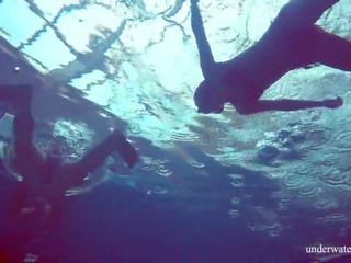Marusia і melisa darkova підводний лесбос: безкоштовно ххх кліп 02