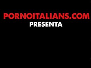 Porno italiano - il pompino glin fotografo