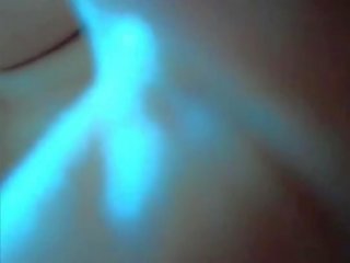Inggris cabul remaja masturbasi dan air mani di kamera web