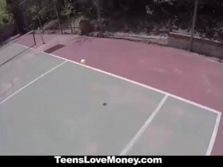Teenslovemoney - tennistä harlot nussii varten käteinen