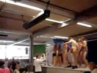 Dansk høy skole jenter stripping i silkeborg gy
