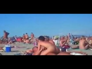 Desnuda playa - intercambio de parejas playa