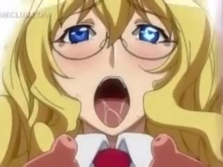 Krūtinga anime blondinė atsižvelgiant storas johnson į įtemptas šikna skylė